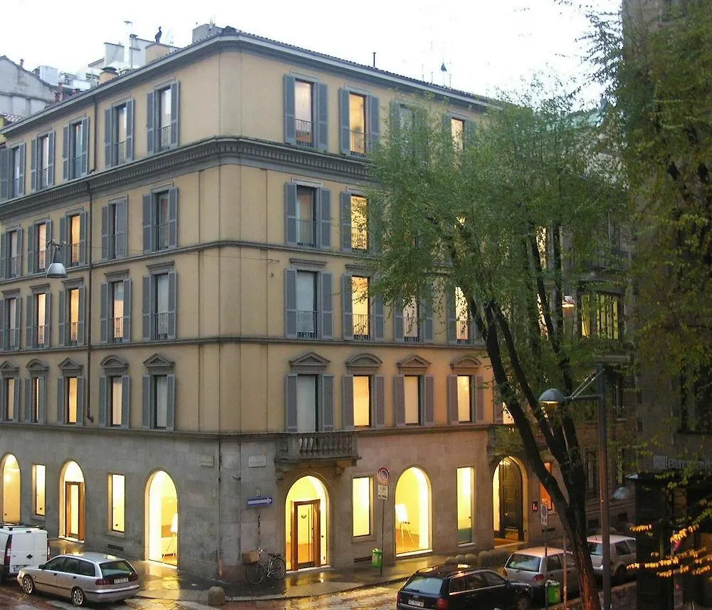 Residence Borgonuovo Uno Apartments Milán